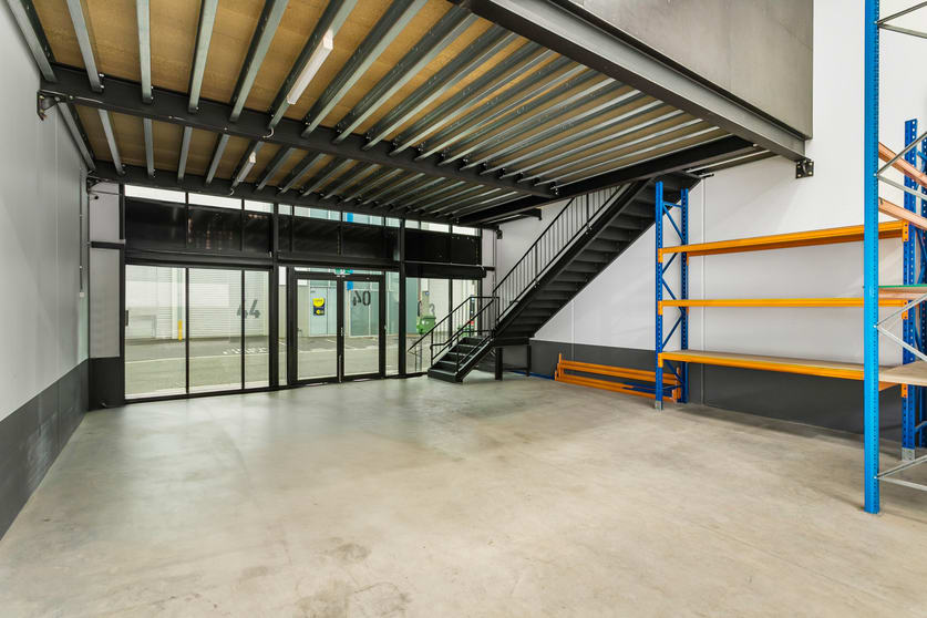 Click to view all images 4/40C Wallace Avenue Point Cook VIC 3030 - Image 3