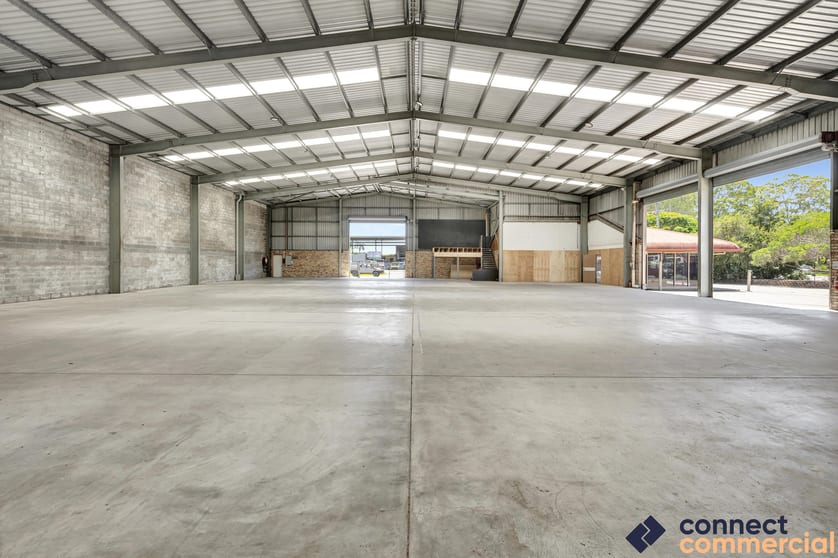 Click to view all images 21 Wheeler Crescent Currumbin Waters QLD 4223 - Image 3