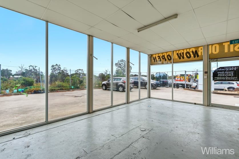 Click to view all images Warehouse 1/4 Shaft Court Hoppers Crossing VIC 3029 - Image 2