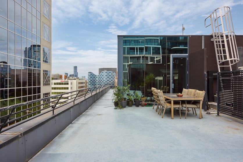 Click to view all images 704/566 St Kilda Road Melbourne VIC 3004 - Image 3
