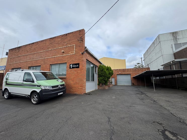 Click to view all images 1 Kiama Street Miranda NSW 2228 - Image 1