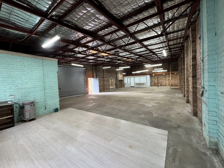 Click to view all images 1 Kiama Street Miranda NSW 2228 - Image 2