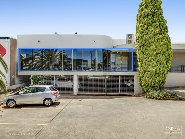 Click to view all images 4/137 Herries Street Toowoomba City QLD 4350 - Image 1