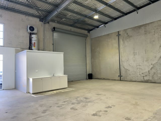 Click to view all images 35 Cumberland Avenue South Nowra NSW 2541 - Image 3
