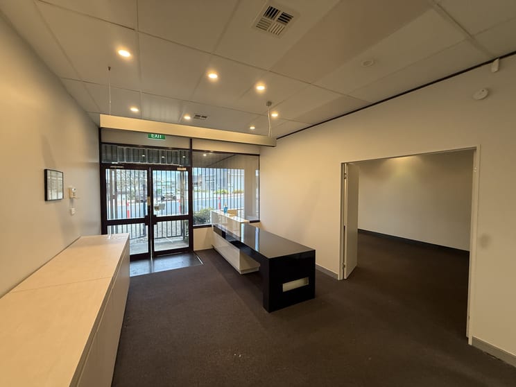 Unit 2/194 Gladstone Street Fyshwick ACT 2609 - Image 2
