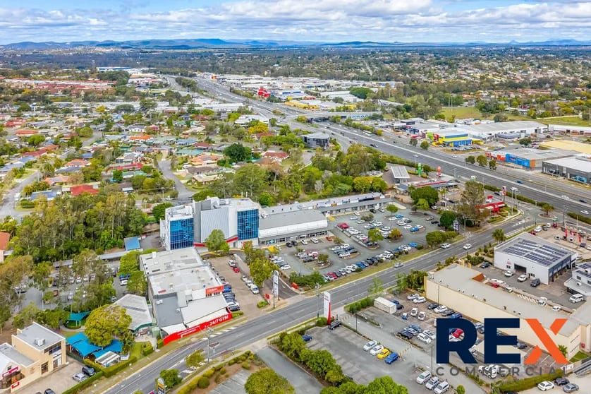 Click to view all images 3-15 Dennis Road Springwood QLD 4127 - Image 3