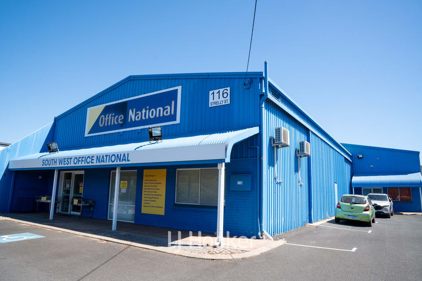 116 Strelly Street Busselton WA 6280 - Image 2