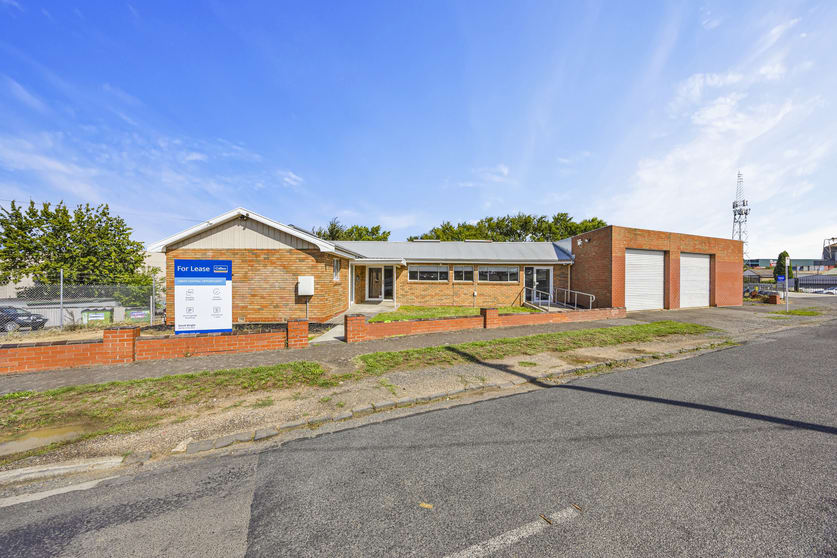 Click to view all images 223 Doveton Street North Ballarat Central VIC 3350 - Image 1