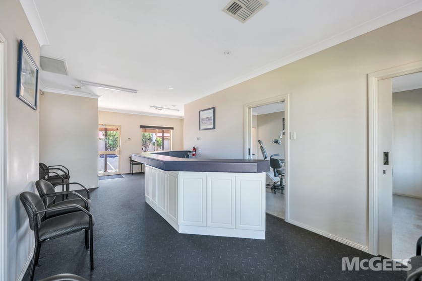 Click to view all images 103 & 109 Salisbury Highway Salisbury SA 5108 - Image 3