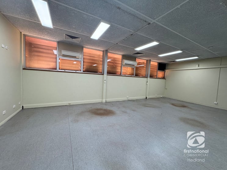 Click to view all images 5-7/20 Wedge Street Port Hedland WA 6721 - Image 3