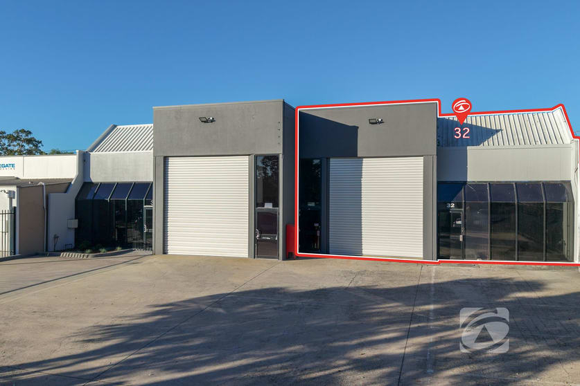 Click to view all images 32 & 34 Enterprise Avenue Berwick VIC 3806 - Image 2
