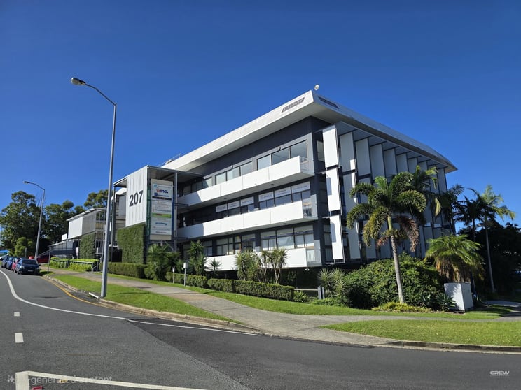 Click to view all images 207 Currumburra Road Ashmore QLD 4214 - Image 1