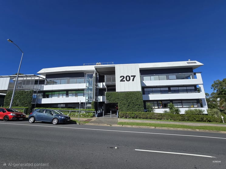 Click to view all images 207 Currumburra Road Ashmore QLD 4214 - Image 2