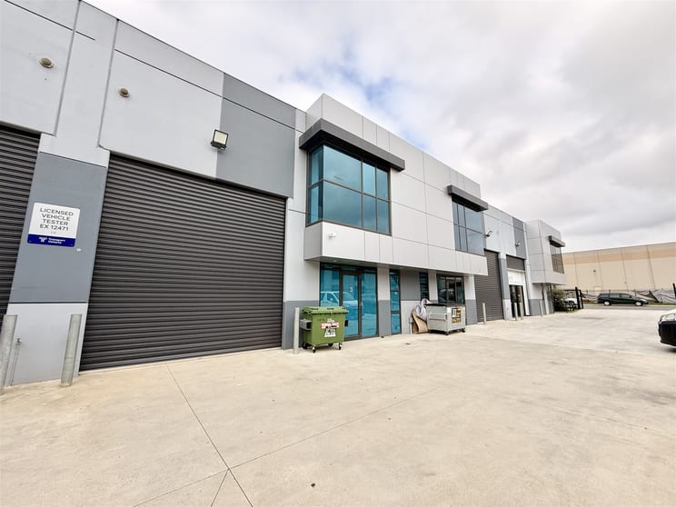 Click to view all images 3/36 Zakwell Court Coolaroo VIC 3048 - Image 3