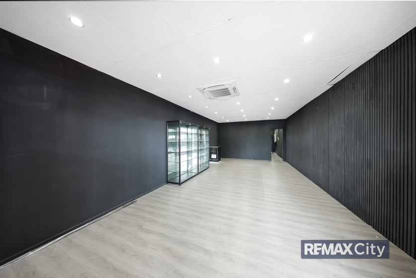 Click to view all images F1/2 Finucane Road Capalaba QLD 4157 - Image 2