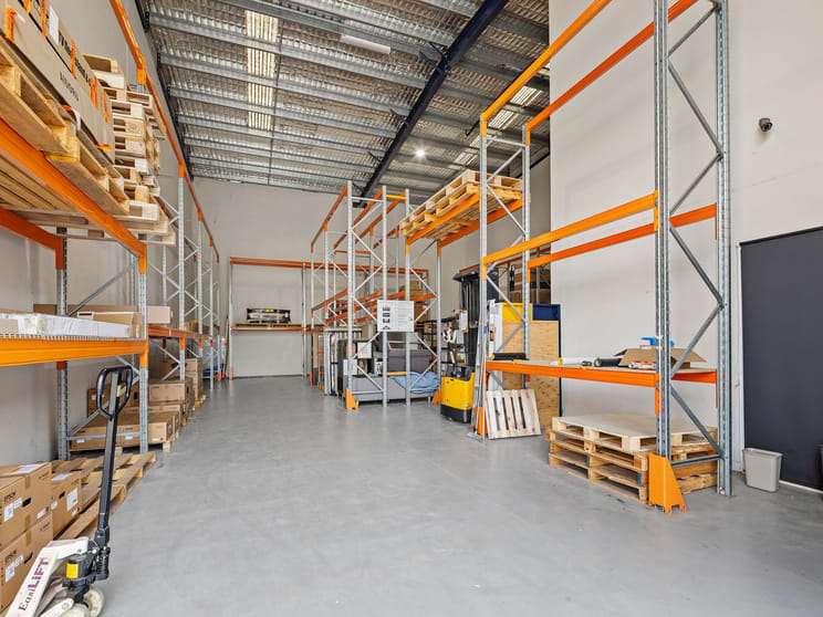 Click to view all images 21/140 Wecker Road Mansfield QLD 4122 - Image 2