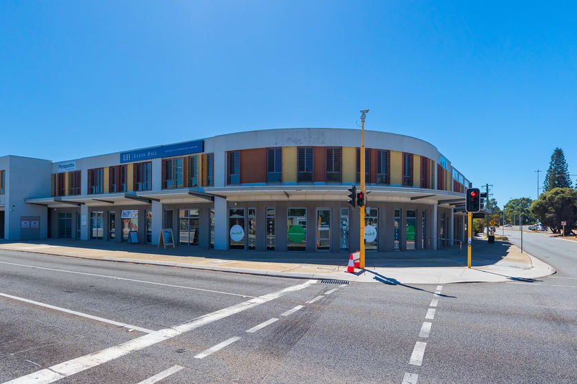 Click to view all images 30/210 Queen Victoria Street North Fremantle WA 6159 - Image 1