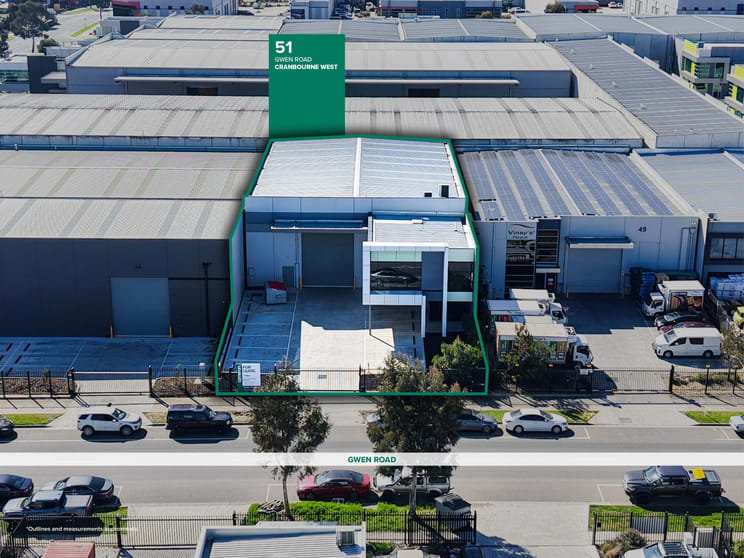 Click to view all images 51 Gwen Road Cranbourne West VIC 3977 - Image 1