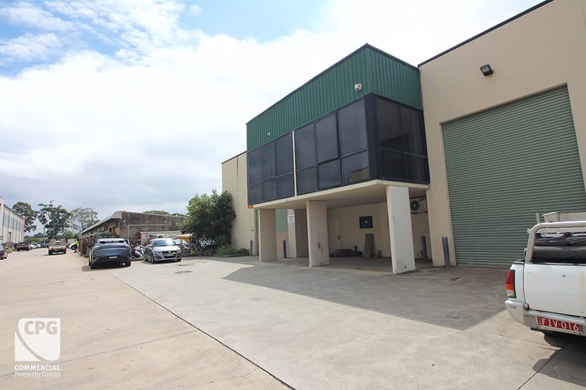 Click to view all images 2/10D Childs Road Chipping Norton NSW 2170 - Image 1