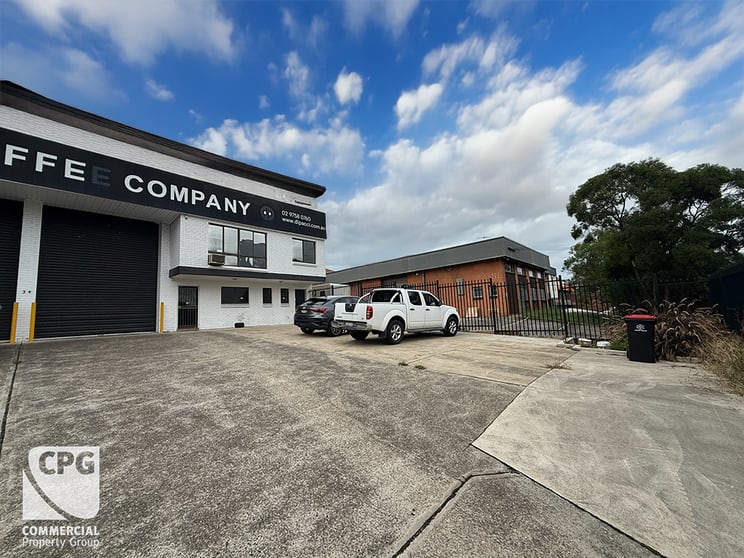 Click to view all images 34a Garema Circuit Kingsgrove NSW 2208 - Image 1
