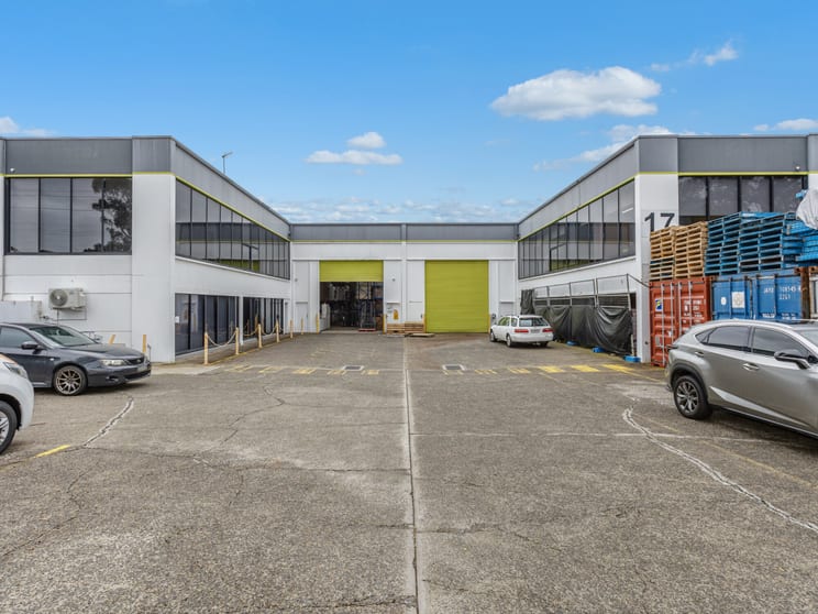 Click to view all images Wetherill Park NSW 2164 - Image 2