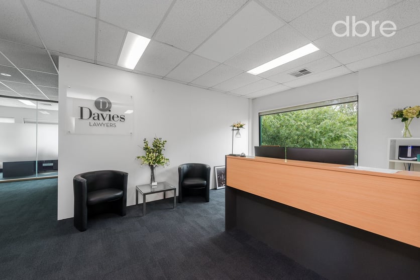 Click to view all images 1/249 Hampton Street Hampton VIC 3188 - Image 2