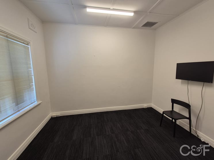 Click to view all images 350 Mann Street Gosford NSW 2250 - Image 3
