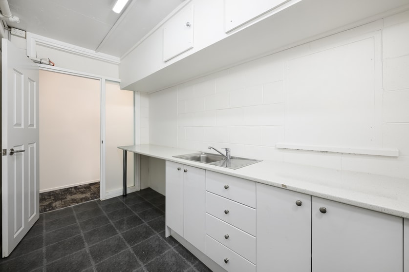 Click to view all images Rear Shop/781-783 Pacific Highway Gordon NSW 2072 - Image 3