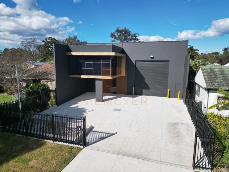 Warehouse & Office/18 Liverpool Street Ingleburn NSW 2565 - Image 2