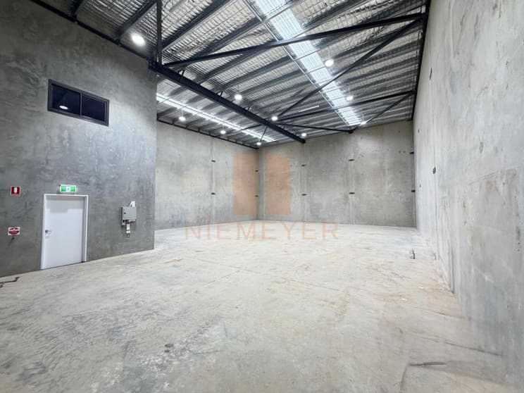 Warehouse & Office/18 Liverpool Street Ingleburn NSW 2565 - Image 3