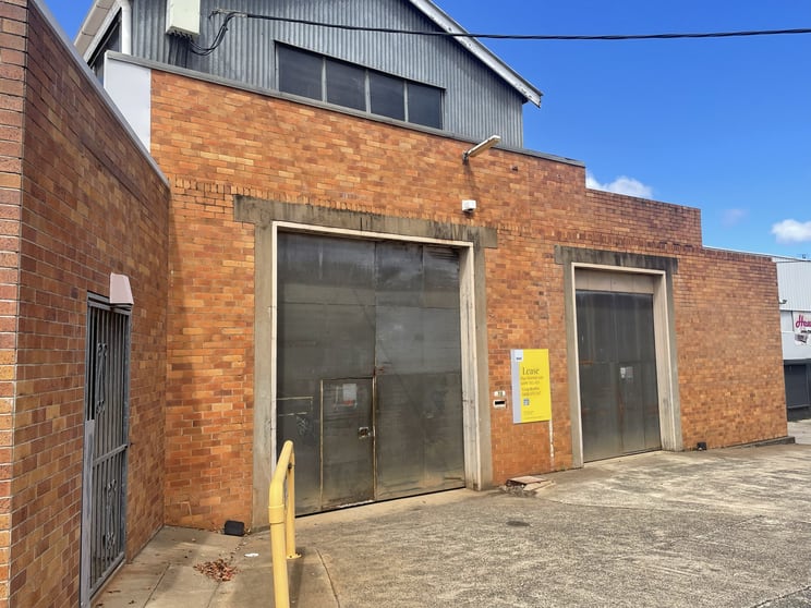 Click to view all images 8-10 Laurel Street Toowoomba City QLD 4350 - Image 2