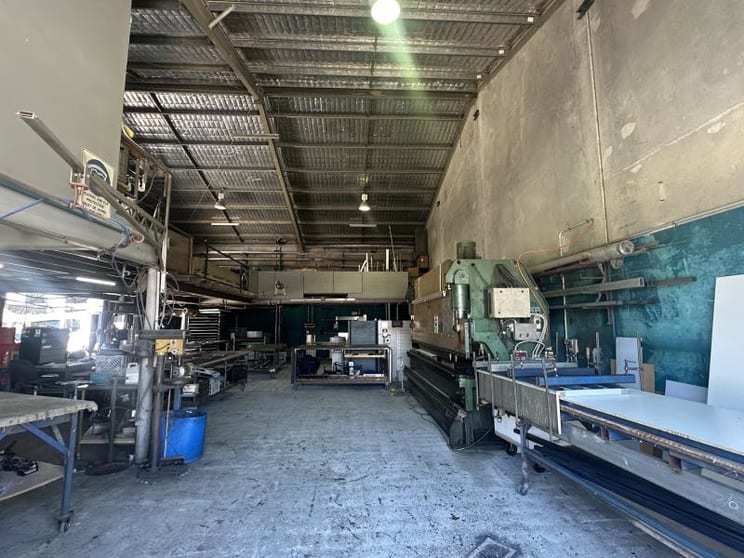 Click to view all images Unit 5/354 Brisbane Road Arundel QLD 4214 - Image 1