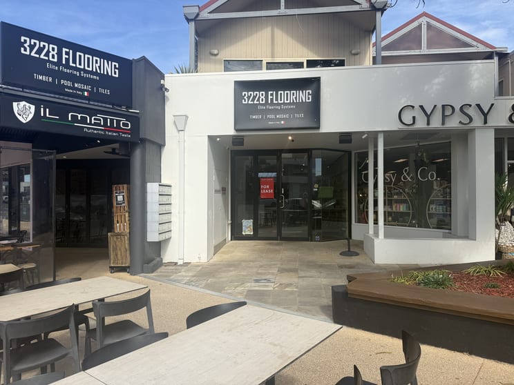 Click to view all images Shop 4/15 Bell Street Torquay VIC 3228 - Image 1