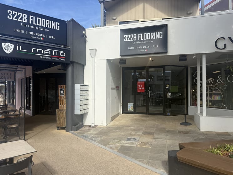 Click to view all images Shop 4/15 Bell Street Torquay VIC 3228 - Image 3