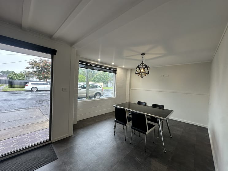Click to view all images 4/11 Murdock Street Coffs Harbour NSW 2450 - Image 2