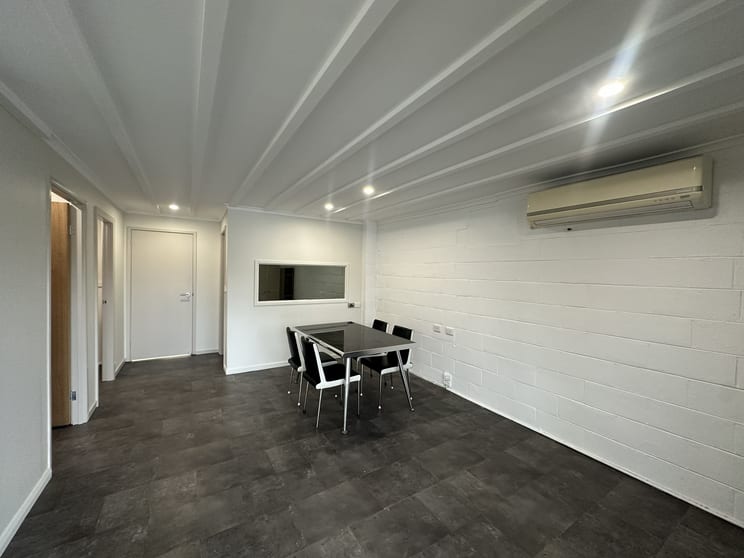 Click to view all images 4/11 Murdock Street Coffs Harbour NSW 2450 - Image 3