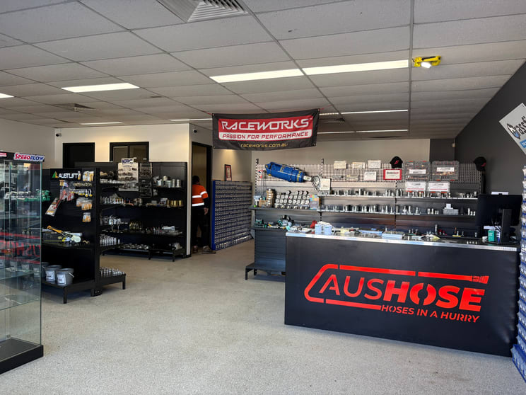 Click to view all images 1/52-54 Kembla Street Fyshwick ACT 2609 - Image 2