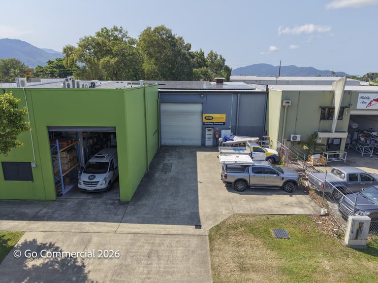 Click to view all images 2/18 Hollingsworth Street Portsmith QLD 4870 - Image 3