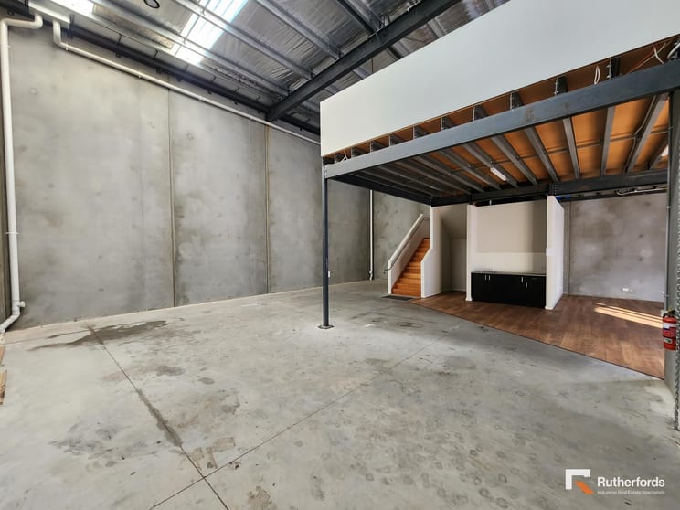 Click to view all images 3/27 Graystone Court Epping VIC 3076 - Image 2