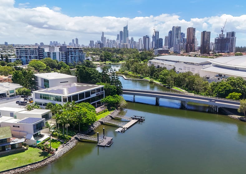 Click to view all images 4 Miami Key Broadbeach Waters QLD 4218 - Image 2