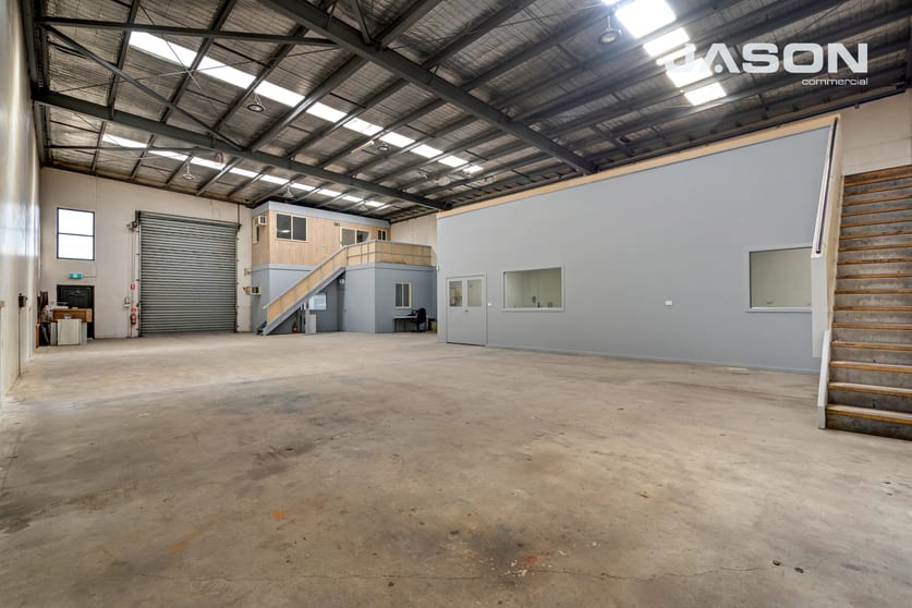 2/16 Mohr Street Tullamarine VIC 3043 - Image 2