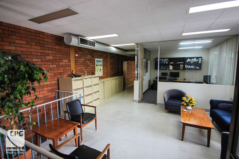 Click to view all images 68 Anderson Avenue Panania NSW 2213 - Image 2