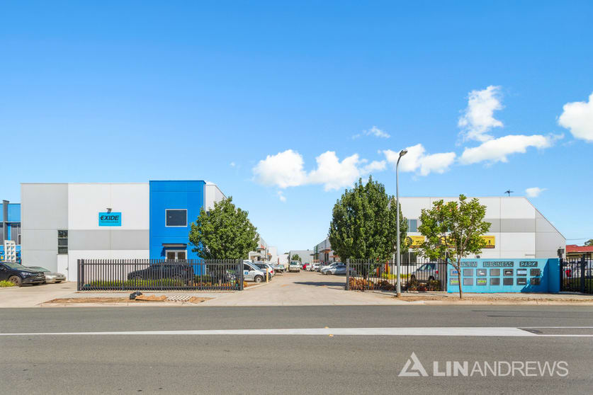 Click to view all images 27 Islington Court Dudley Park SA 5008 - Image 1