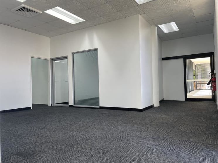 Click to view all images 1/232-244 Adelaide Street Maryborough QLD 4650 - Image 2