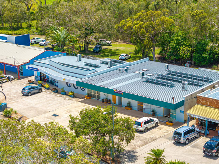 Click to view all images 5 Dolphin Ave Tin Can Bay QLD 4580 - Image 3