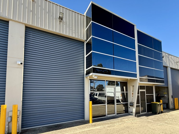 Click to view all images 3/101-103 Lambeck Drive Tullamarine VIC 3043 - Image 1
