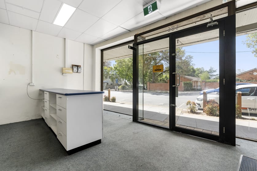 Click to view all images 586 Mitcham Road Mitcham VIC 3132 - Image 3