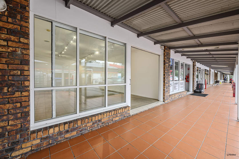 Click to view all images 9/5-7 Tallebudgera Creek Road Burleigh Heads QLD 4220 - Image 2