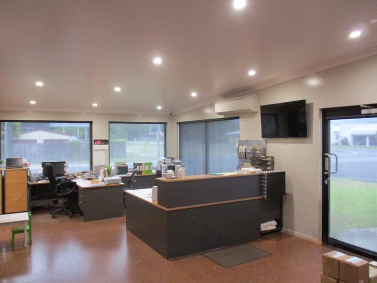 194 Hartley Street Bungalow QLD 4870 - Image 3