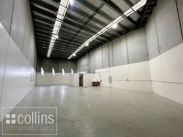 Click to view all images 14 Raylee Place Lynbrook VIC 3975 - Image 3